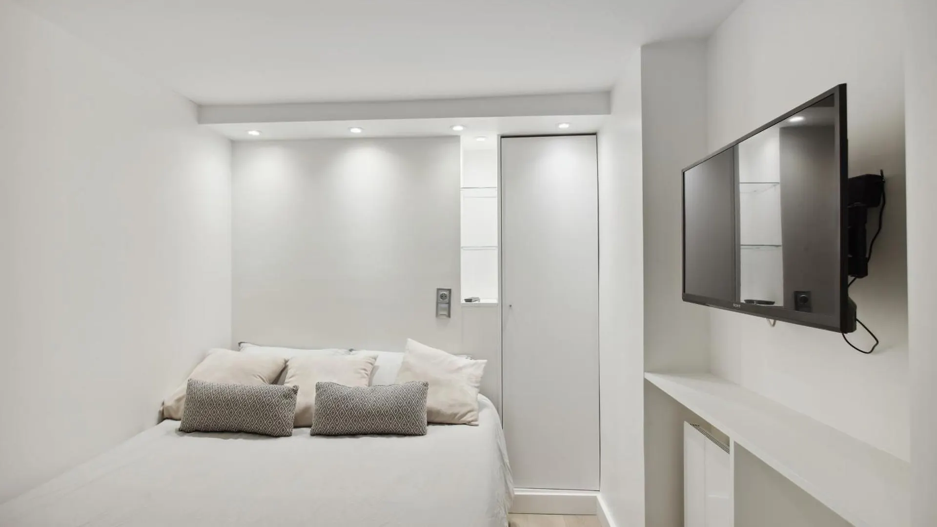Mandar Apartment Paris