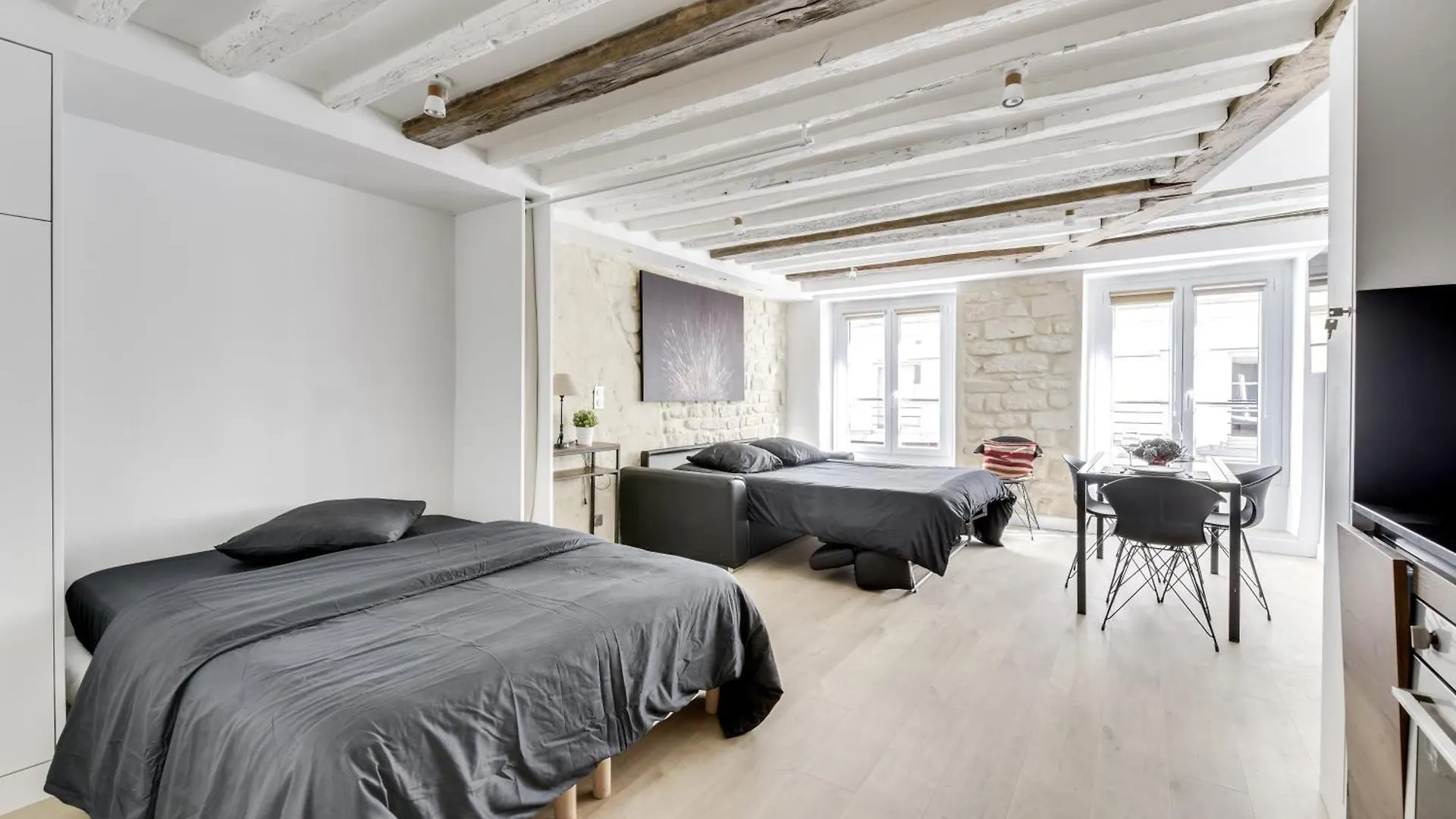 Mandar Apartment