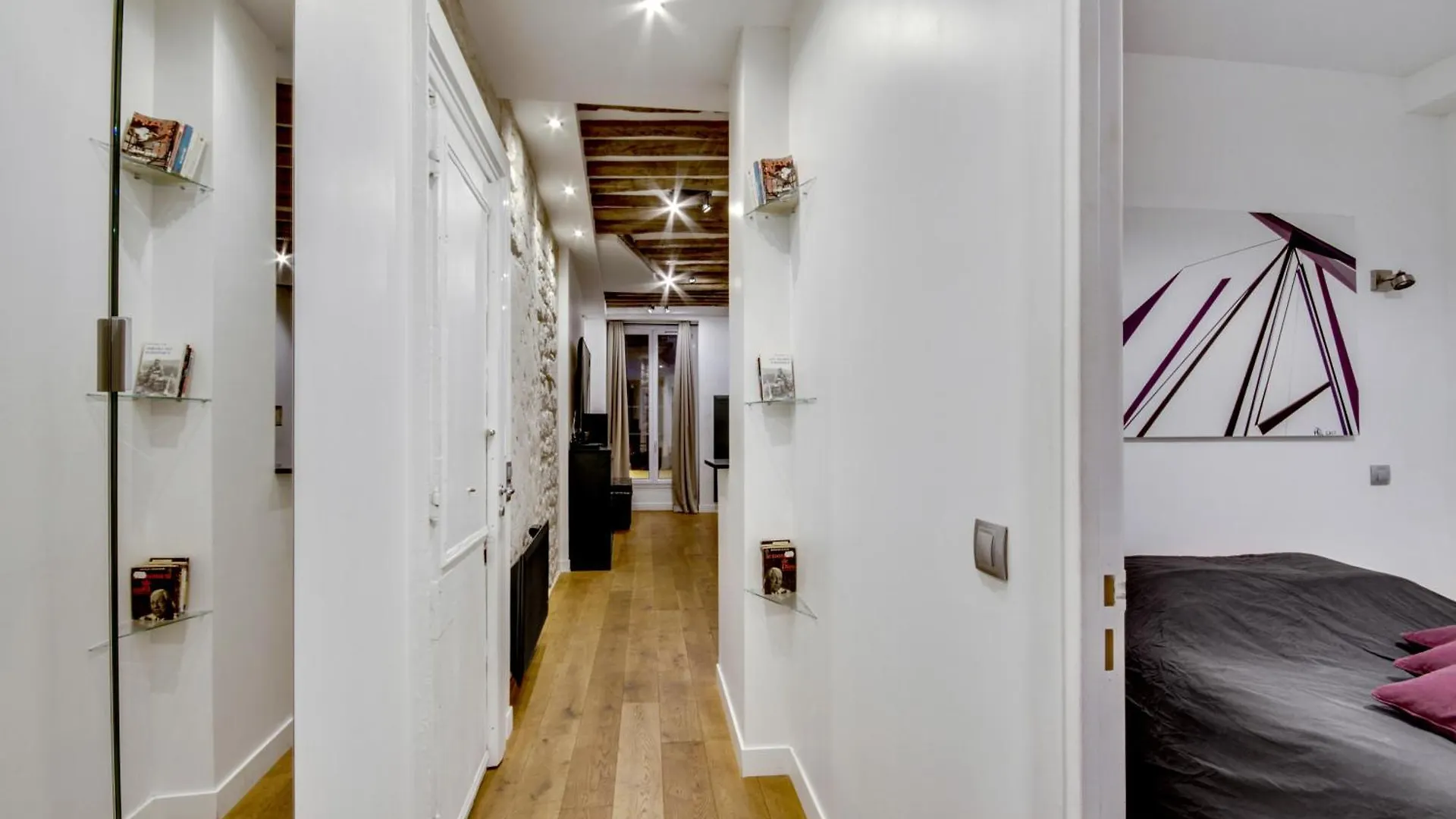 Mandar Apartment Paris